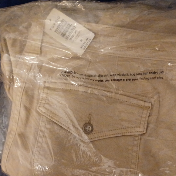 NWT Cropped Military Pants - Stone Wash - Picture 5 of 6